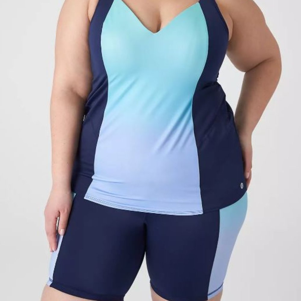 *NWT* "Livi Active", High-Rise Swim Knee Short  (Size 24)